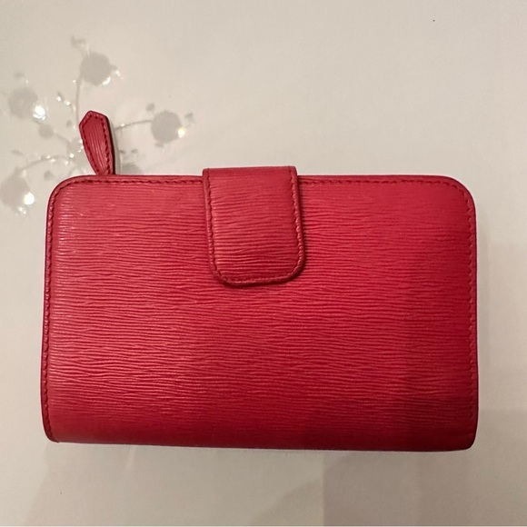 Authentic Prada Saffiano Wallet - Picture 4 of 6